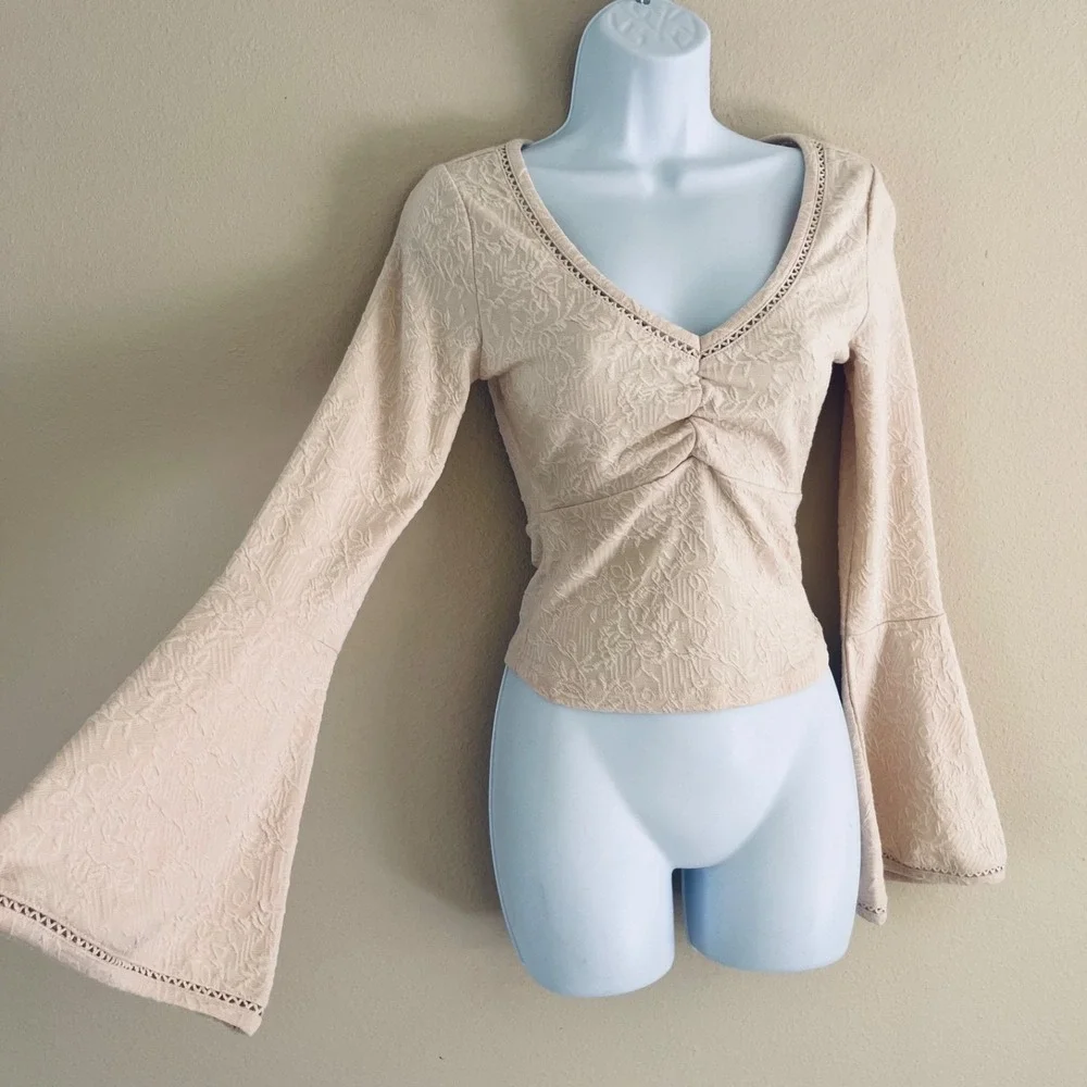 Shyanne Top XS Cream Textured Knit Bell Sleeve Boho Western Festival Romantic - Picture 1 of 8